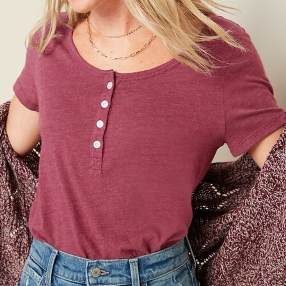 Old Navy Scoop Neck Henley in Burgundy